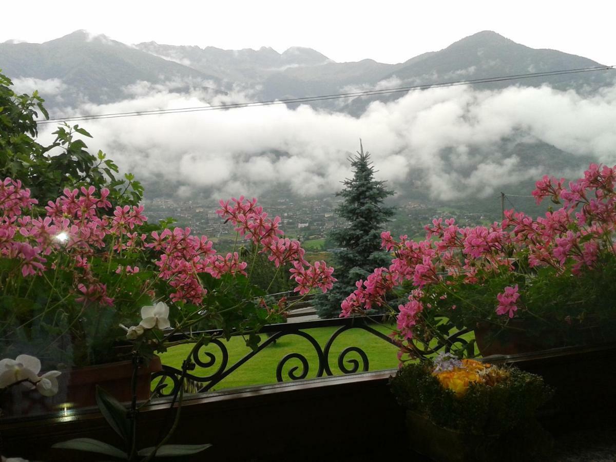 Le Clocher Du Mont Blanc Brissogne Buitenkant foto